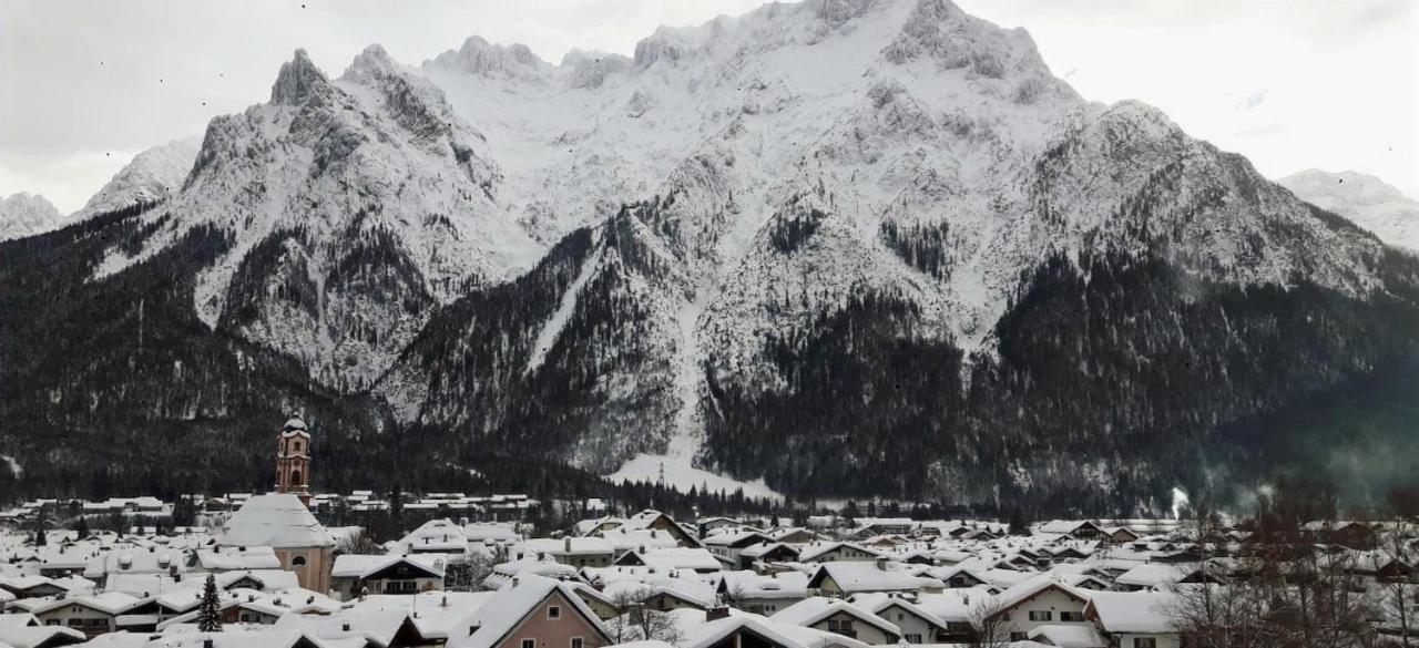 Ferienwohnung Bergkristall Mittenwald Exterior foto